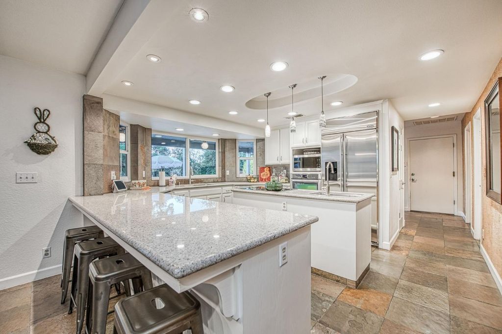 Image 31 of property listing at 2649 Heritage Avenue, Clovis, CA 93619