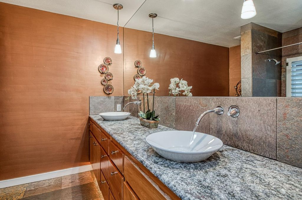 Image 50 of property listing at 2649 Heritage Avenue, Clovis, CA 93619