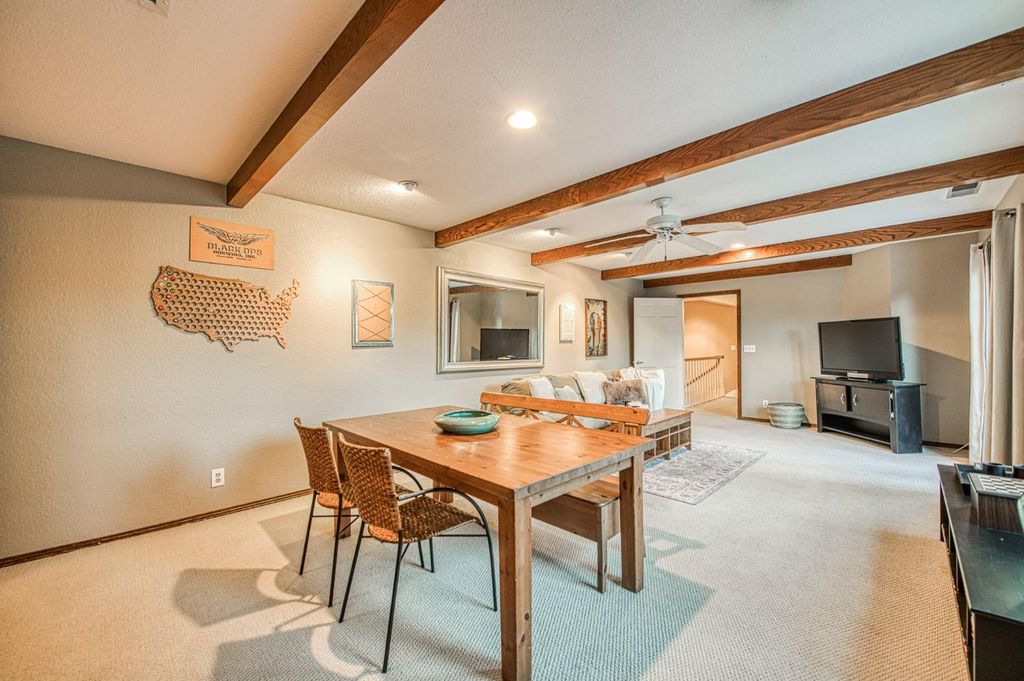 Image 76 of property listing at 2649 Heritage Avenue, Clovis, CA 93619