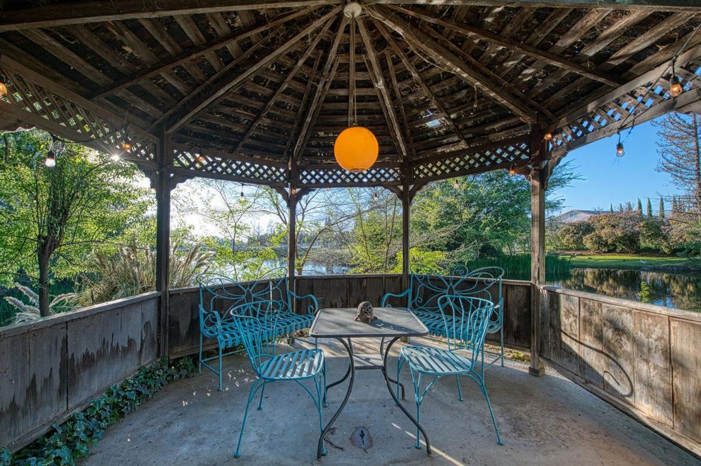 Image 87 of property listing at 2649 Heritage Avenue, Clovis, CA 93619