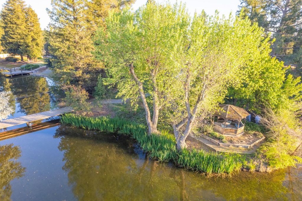 Image 88 of property listing at 2649 Heritage Avenue, Clovis, CA 93619