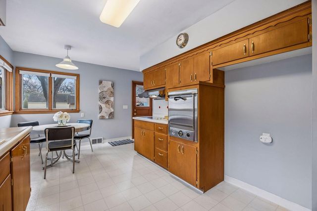 4932 32nd Avenue S, Minneapolis, MN 55417