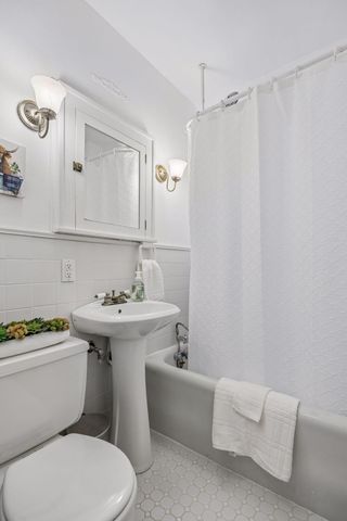 4932 32nd Avenue S, Minneapolis, MN 55417