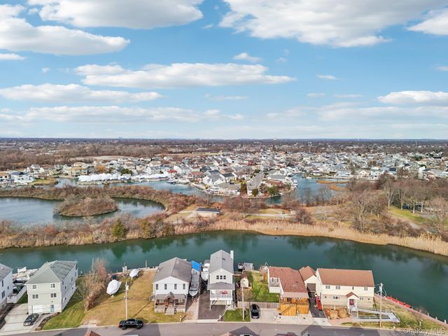 3717 Somerset Drive, Seaford, NY 11783