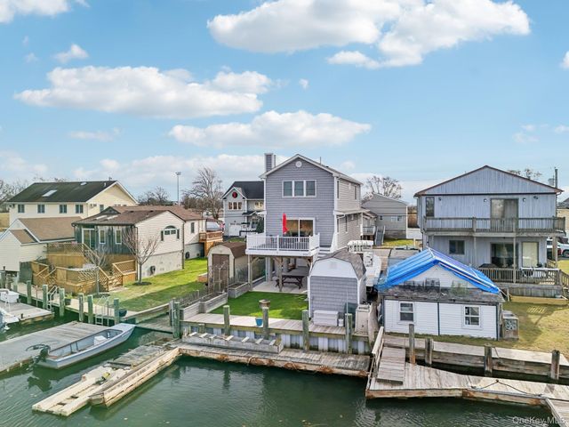 3717 Somerset Drive, Seaford, NY 11783