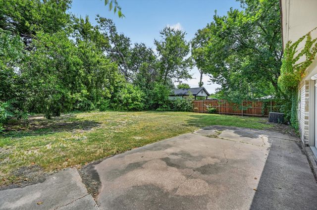 1123 Venus Street, Cedar Hill, TX 75104