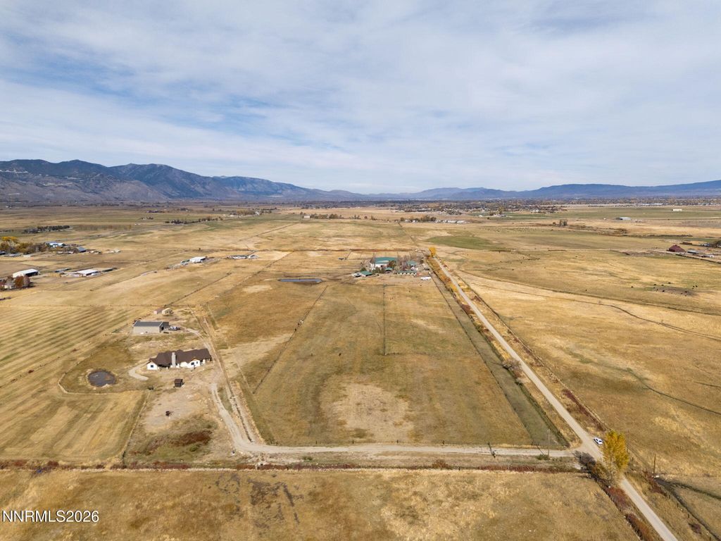 Image 12 of property listing at 346 Westside Lane, Gardnerville, NV 89460