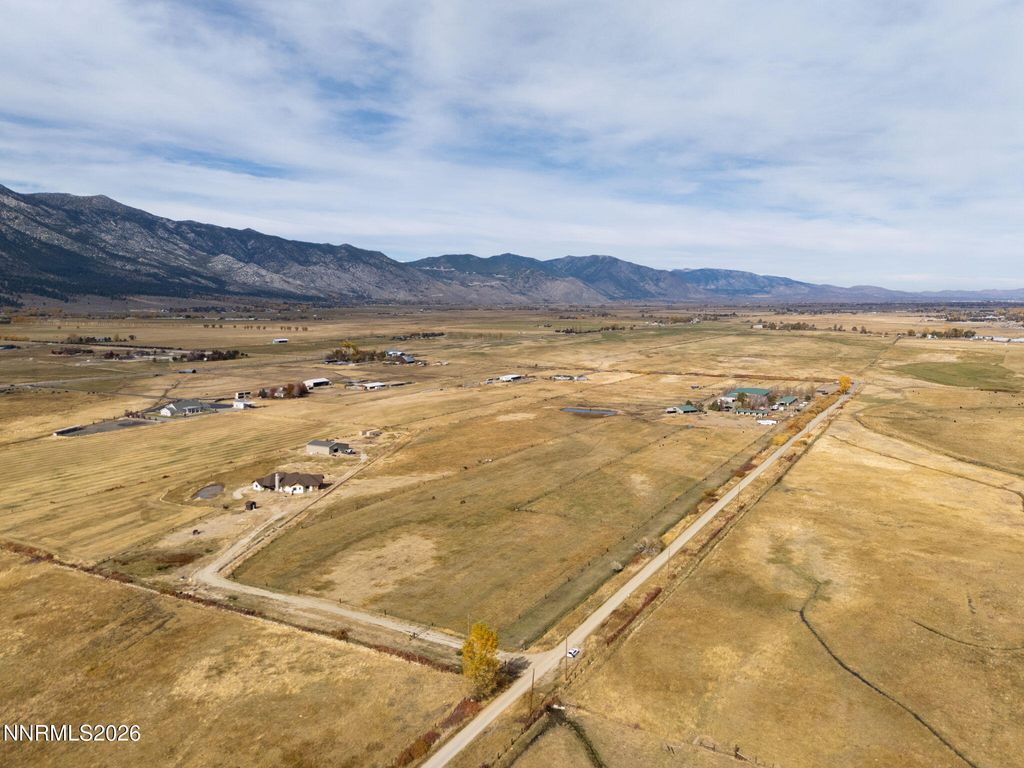 Image 13 of property listing at 346 Westside Lane, Gardnerville, NV 89460