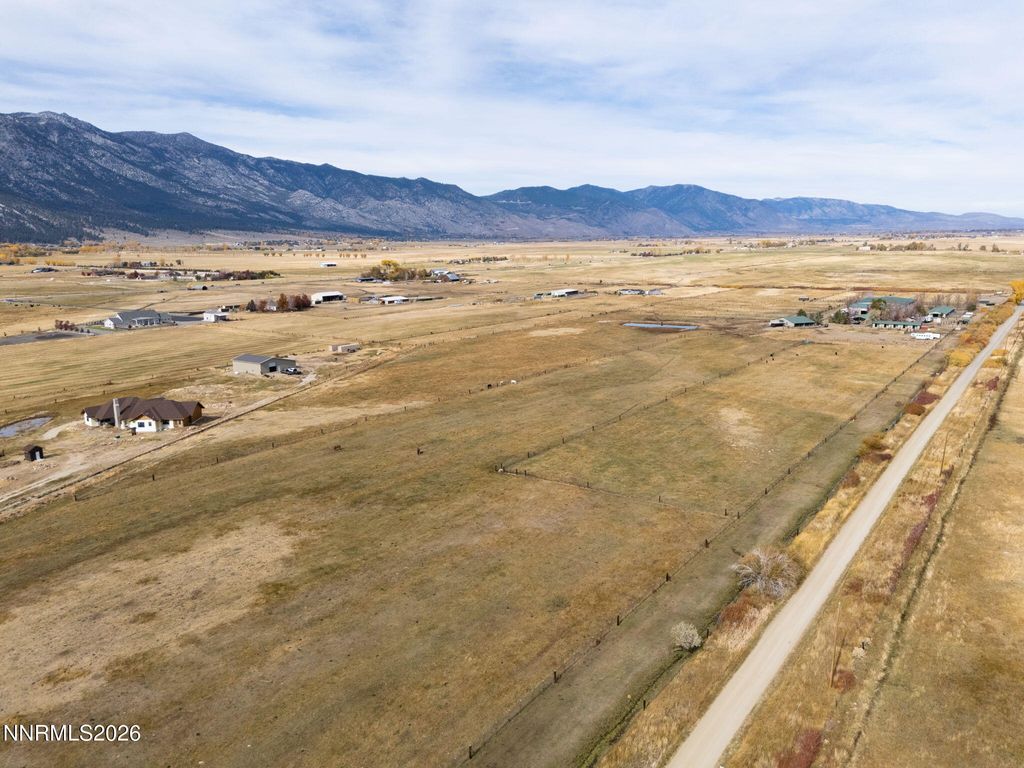 Image 2 of property listing at 346 Westside Lane, Gardnerville, NV 89460