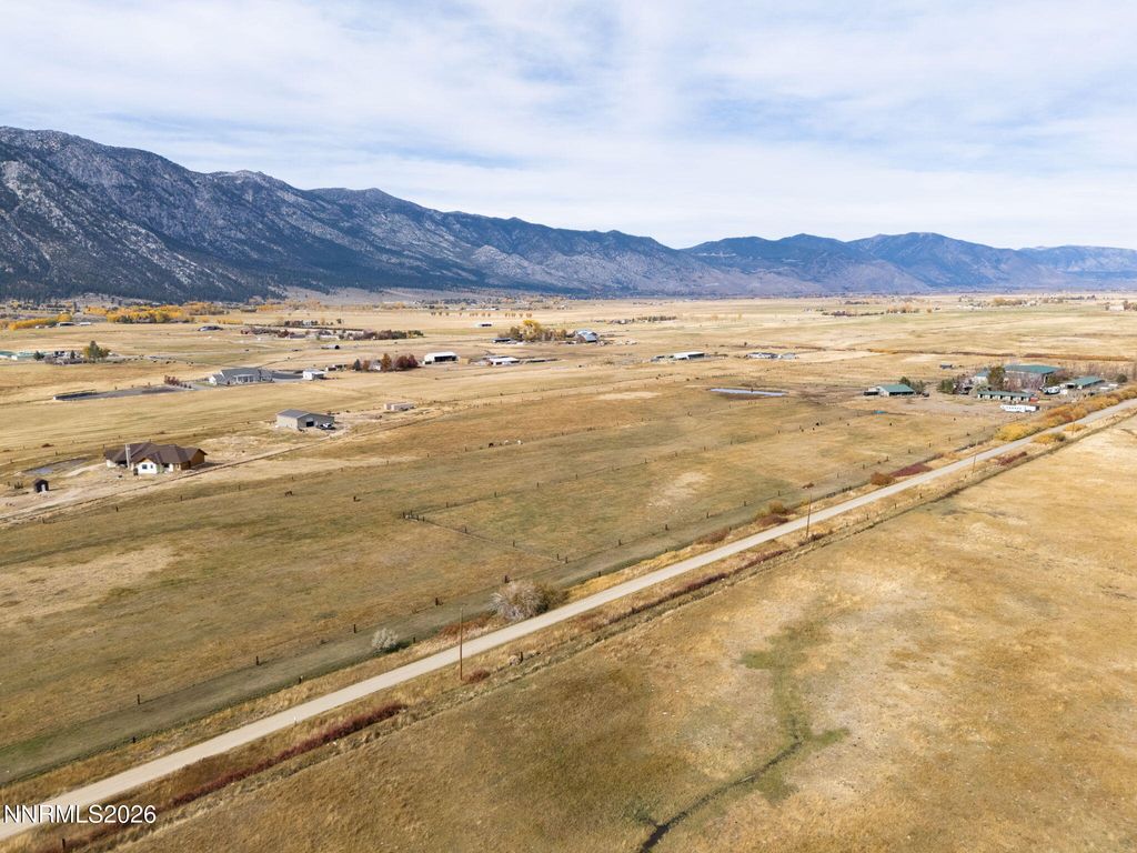 Image 3 of property listing at 346 Westside Lane, Gardnerville, NV 89460