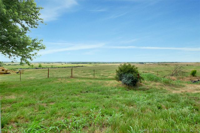 10467 N 26th Street E, Wagoner, OK 74467