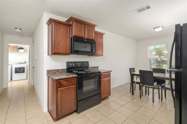 9719 Montana Sapphire Lane, Rosharon, TX 77583