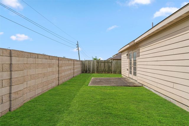 9719 Montana Sapphire Lane, Rosharon, TX 77583