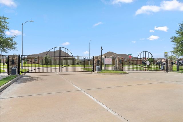 9719 Montana Sapphire Lane, Rosharon, TX 77583