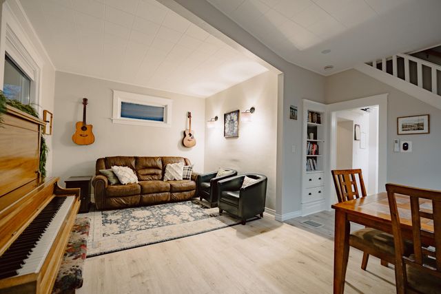 2012 W Augusta Ave, Spokane, WA 99205