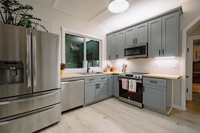 2012 W Augusta Ave, Spokane, WA 99205