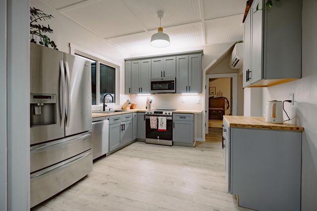 2012 W Augusta Ave, Spokane, WA 99205