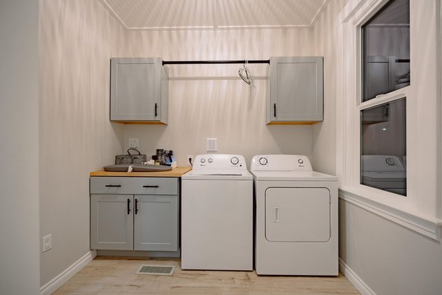 2012 W Augusta Ave, Spokane, WA 99205