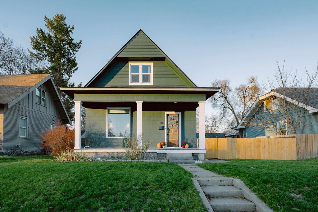 2012 W Augusta Ave, Spokane, WA 99205