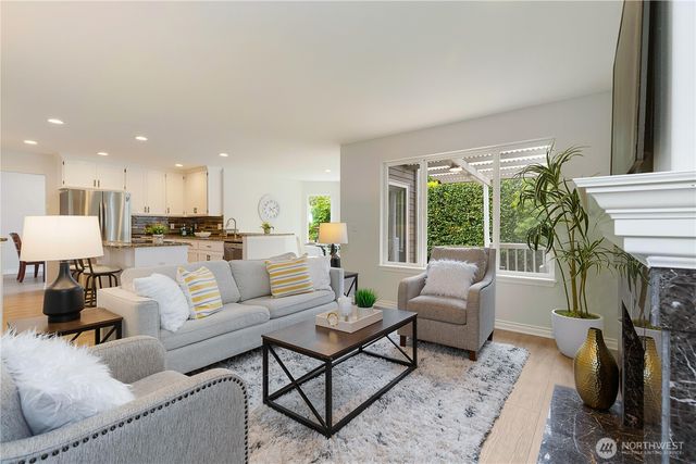 6041 Championship Circle, Mukilteo, WA 98275