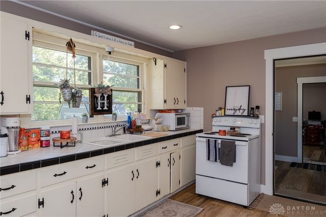 57 Apple Drive, Farmersville, OH 45325