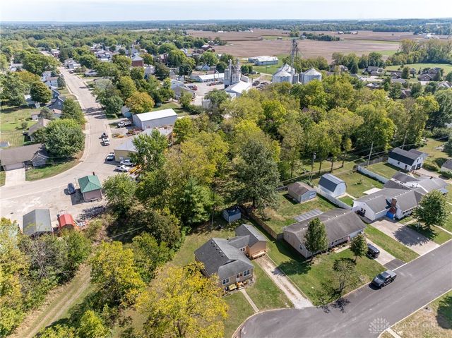 57 Apple Drive, Farmersville, OH 45325