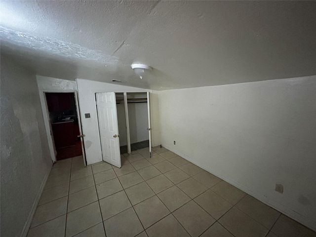 7011 Brownsville Street, Houston, TX 77020