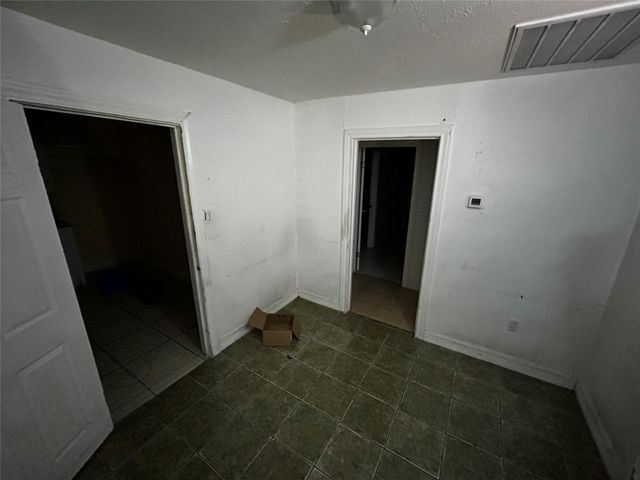 7011 Brownsville Street, Houston, TX 77020