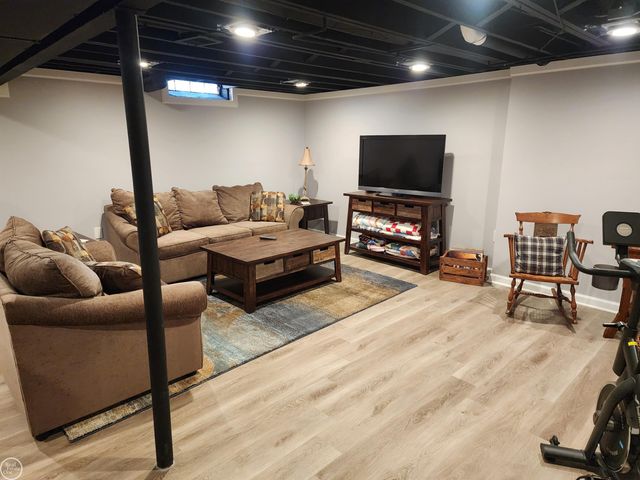 45540 Heatherwoode Lane, Macomb Twp, MI 48044