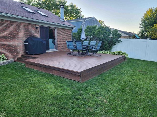 45540 Heatherwoode Lane, Macomb Twp, MI 48044