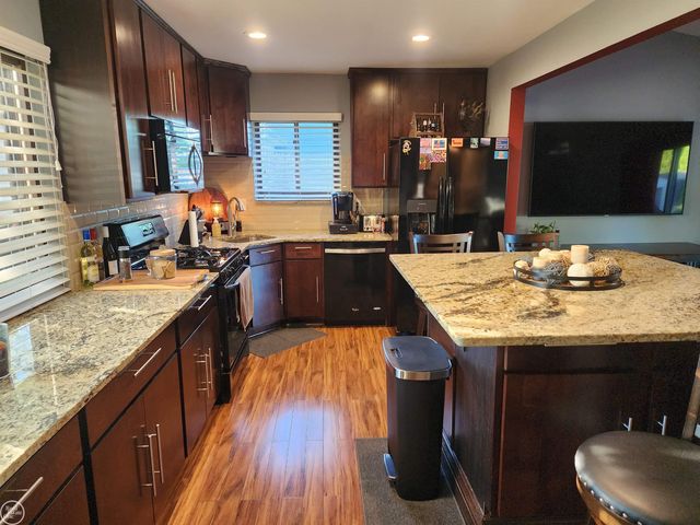 45540 Heatherwoode Lane, Macomb Twp, MI 48044