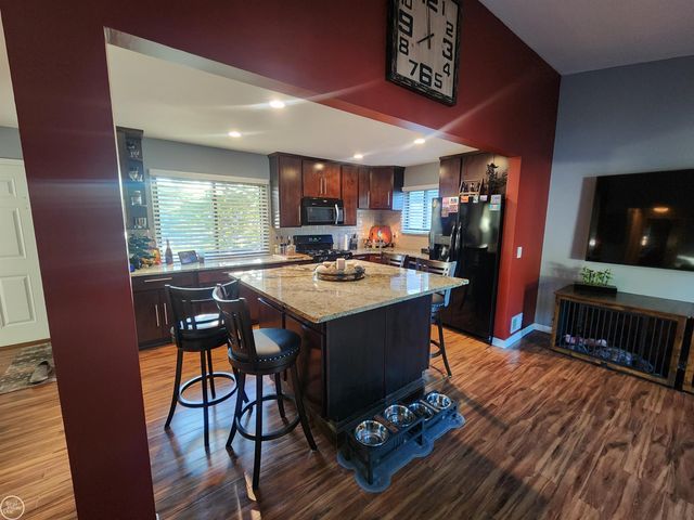 45540 Heatherwoode Lane, Macomb Twp, MI 48044