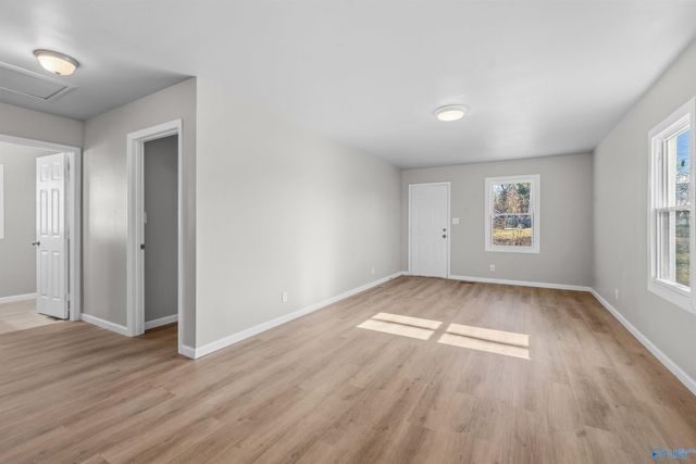 5624 Oakwood NW, Huntsville, AL 35806