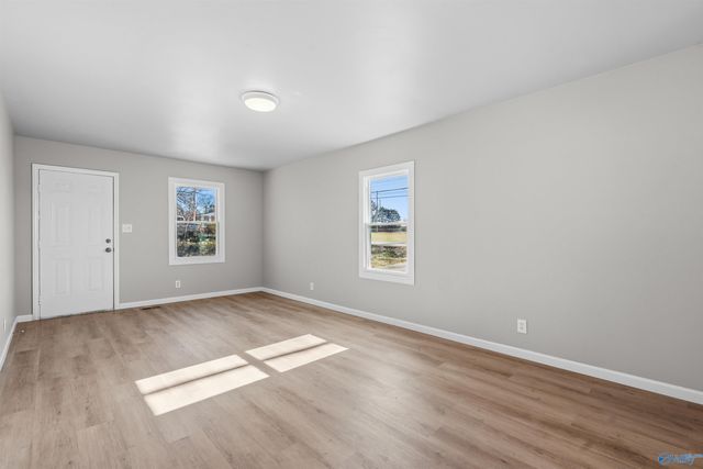 5624 Oakwood NW, Huntsville, AL 35806