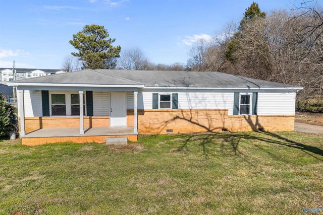 5624 Oakwood NW, Huntsville, AL 35806