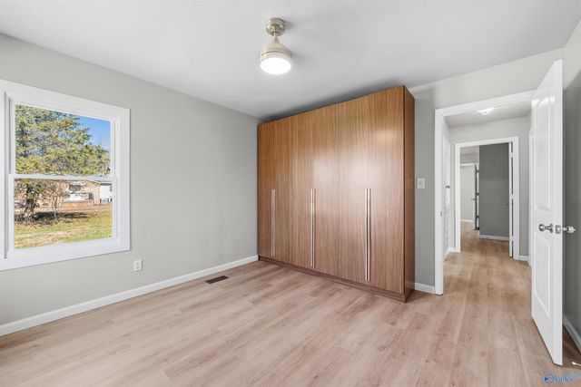 5624 Oakwood NW, Huntsville, AL 35806