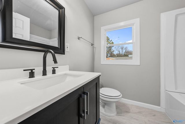 5624 Oakwood NW, Huntsville, AL 35806