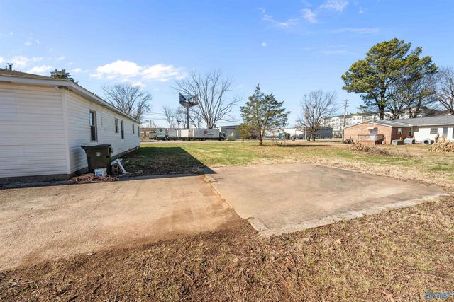 5624 Oakwood NW, Huntsville, AL 35806