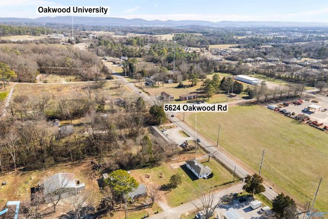 5624 Oakwood NW, Huntsville, AL 35806