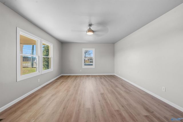 5624 Oakwood NW, Huntsville, AL 35806