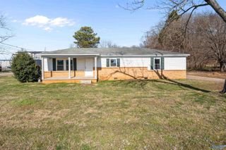 5624 Oakwood NW, Huntsville, AL 35806