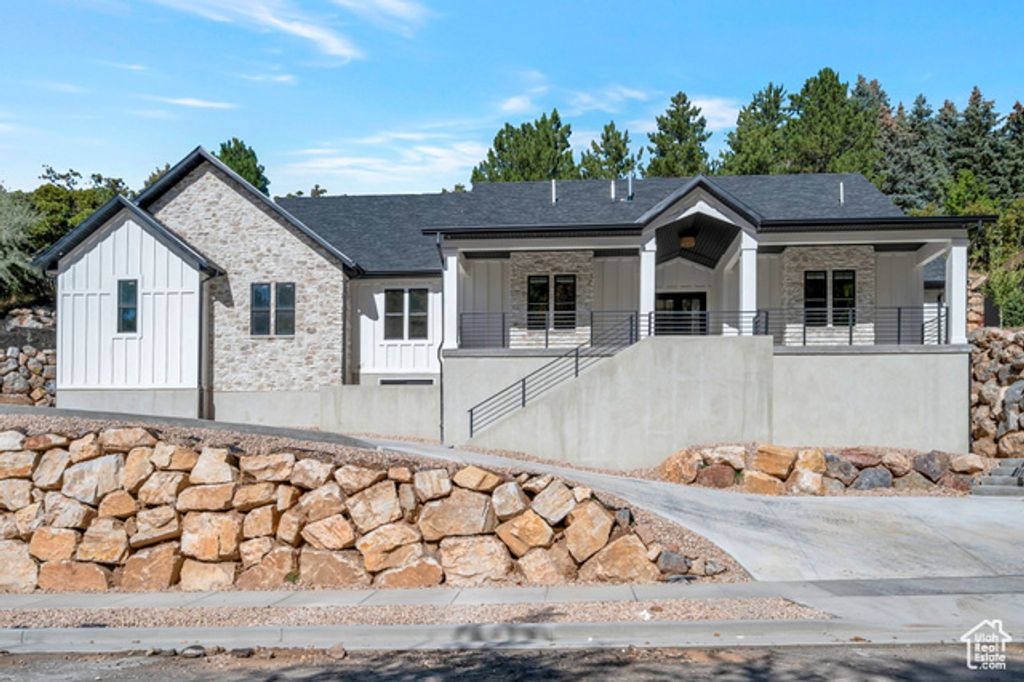 2563 E 2250 N, Layton, UT 84040