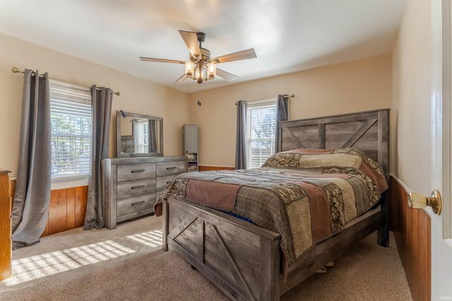 3029 Oakhill Road, Evansville, IN 47711