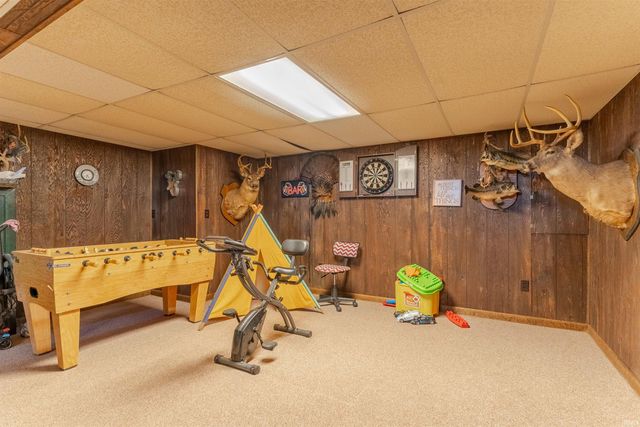 3029 Oakhill Road, Evansville, IN 47711