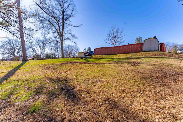 3029 Oakhill Road, Evansville, IN 47711