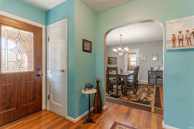 3029 Oakhill Road, Evansville, IN 47711