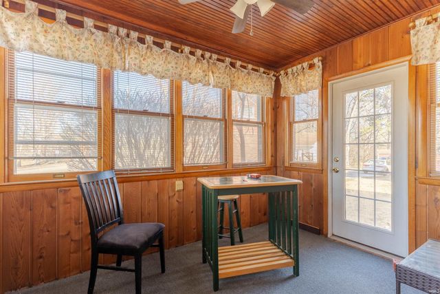 3029 Oakhill Road, Evansville, IN 47711