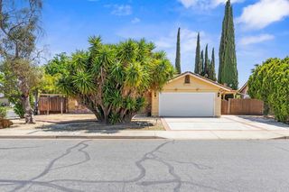 766 Meadowlark Ave, Los Banos, CA 93635