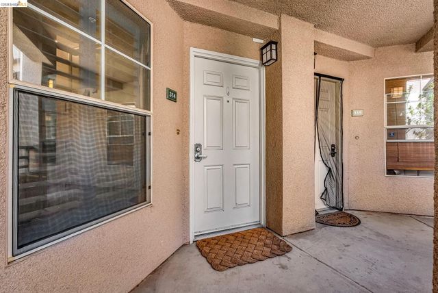 180 Caldecott Ln 314, Oakland, CA 94618