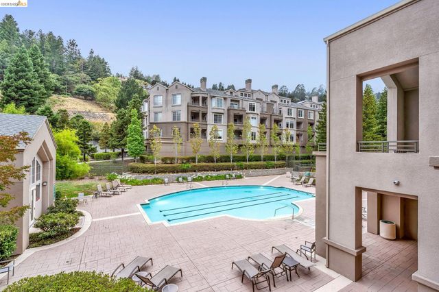 180 Caldecott Ln 314, Oakland, CA 94618